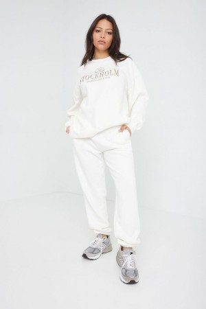 Garage 90s Women Joggers White | A-9847360