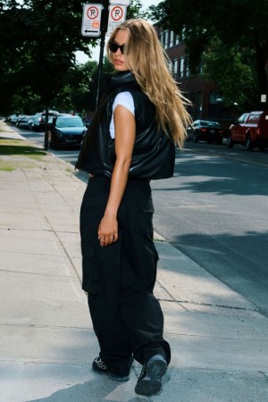 Garage Ashton Barrel Women Cargo Pants Black | A-3476985