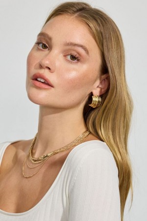 Garage Lined Curve Button Women Earrings Gold | A-2013769