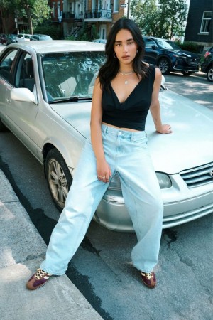 Garage Low Rise Baggy Women Jeans Blue | A-0247851